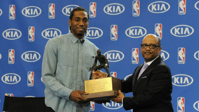 鹈鹕拒绝交易赫伯特·琼斯，湖人面临筹码困境（鹈鹕不愿放走赫伯特·琼斯，湖人陷入筹码困境）