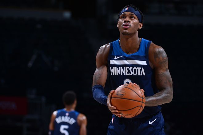 足球报：海港有意杨希，徐彬留洋仍存不确定，西海岸资金有困（足球报：海港相中杨希，徐彬留洋前景未明，西海岸资金吃紧）