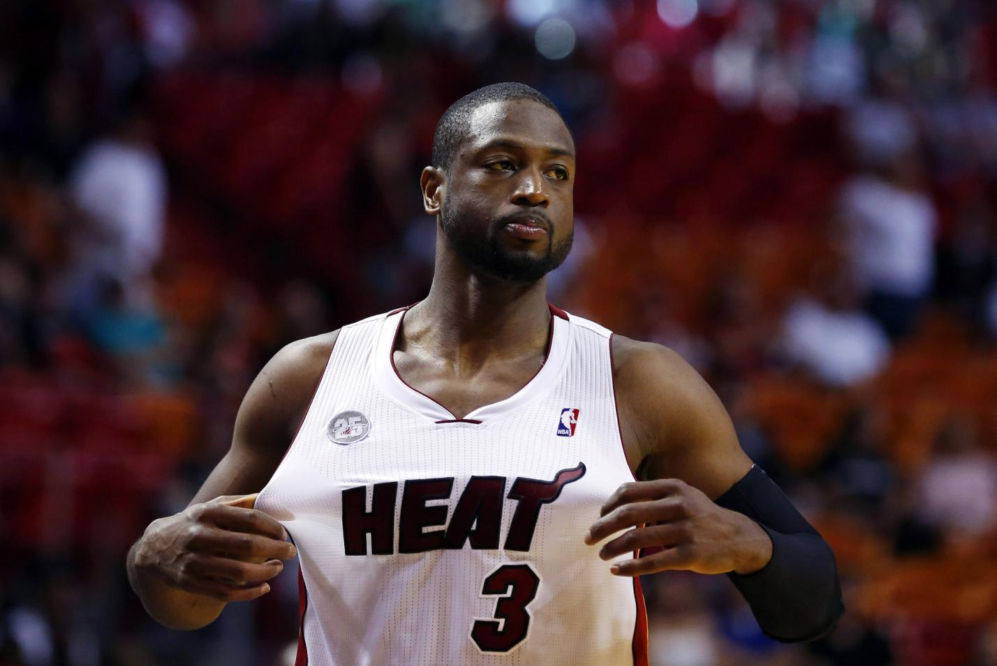 实况足球：又送高光+精选啦! 新普拉蒂尼登场!（实况足球：高光与精选再度来袭，普拉蒂尼新卡亮相！）