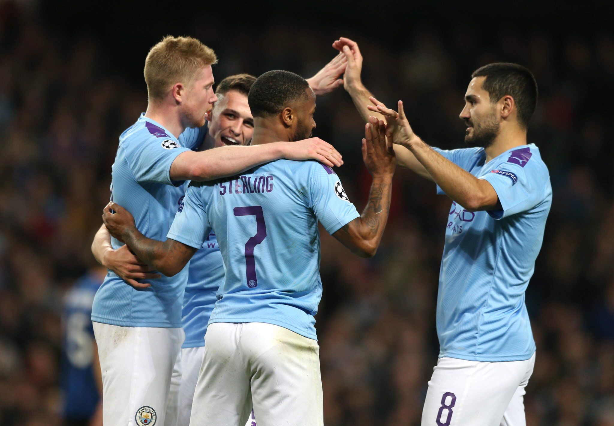 全运会女排半决赛综述：山东女排连胜上海晋级决赛，将与江苏争冠（全运会女排半决赛回顾：山东力克上海晋级决赛，与江苏会师争冠）