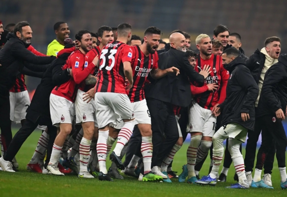 已执教14年！西媒：马竞拟再与西蒙尼续约，或签至2030（西媒：马竞计划与执教14年的西蒙尼再续约，合同或至2030年）