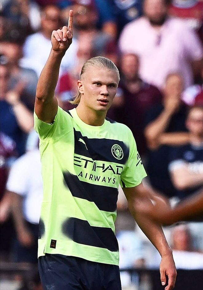 联盟40岁后单场得分超过25分榜单：詹姆斯25场&乔丹11场（联盟球员40岁后单场25+得分次数榜：詹姆斯25次，乔丹11次）